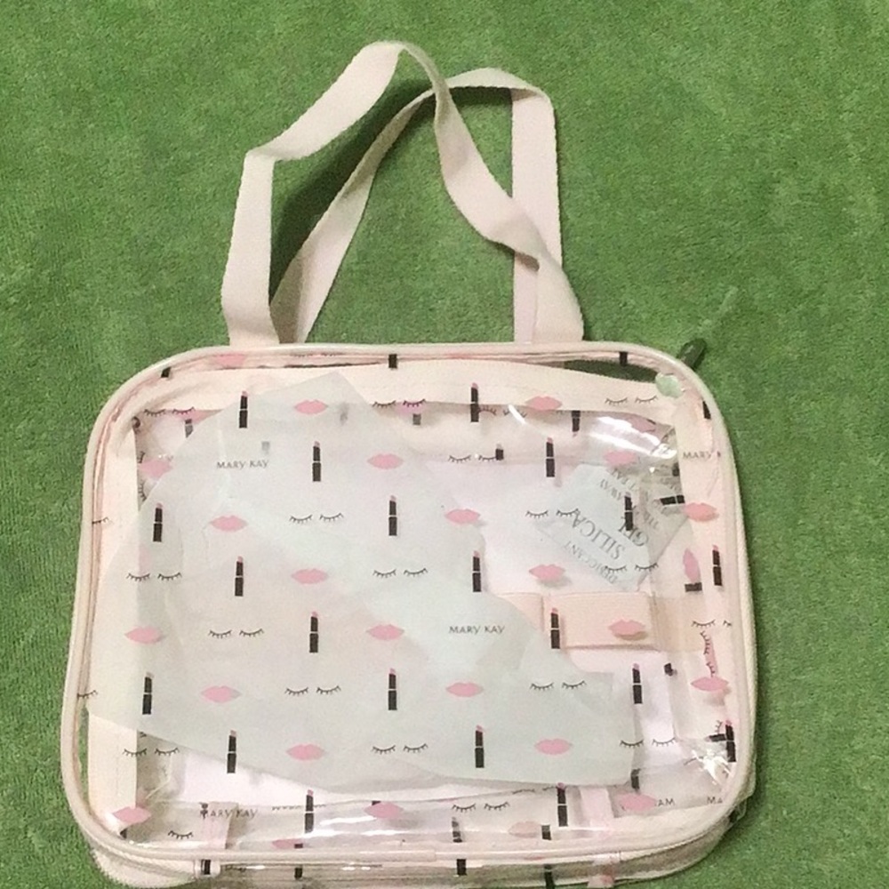 Mary Kay makeup bags (4)